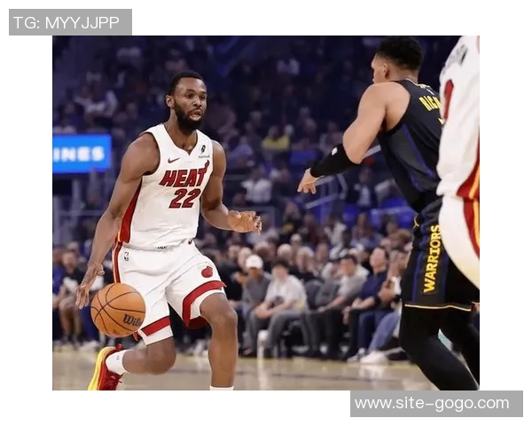 维金斯上半场狂砍18分助勇士领先下半场状态骤降未能再得分